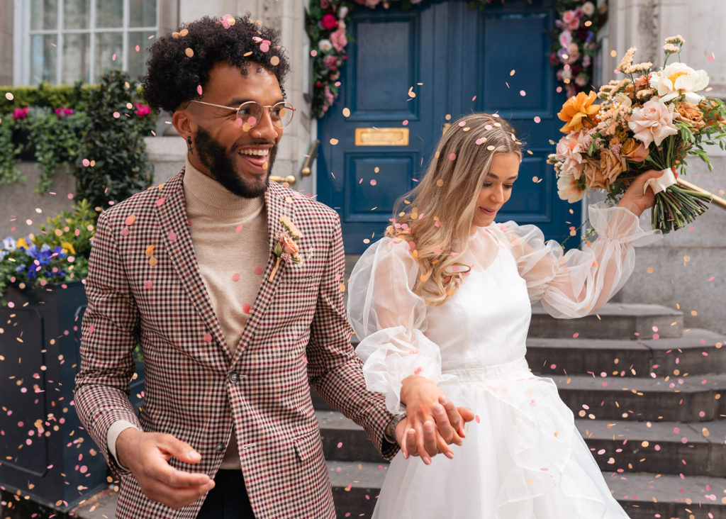 London wedding photographer captures confetti throw at Chelsea town hall